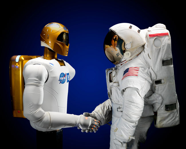 Robot Butler for Astronauts Is a Hit on Twitter